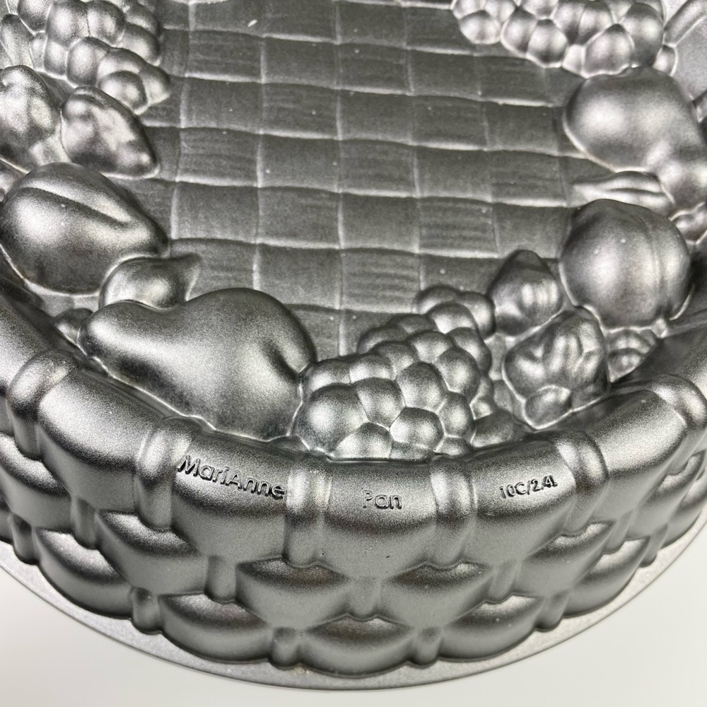 Nordic Ware Marianne Cake Pan Cast Aluminum Fruit Lattice Basket Weave 10 Cup - Picture 3 of 16